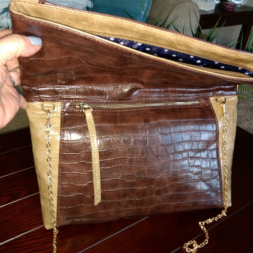 Urban Expressions Envelope Clutch with Chain Strap - Picture 3 of 6